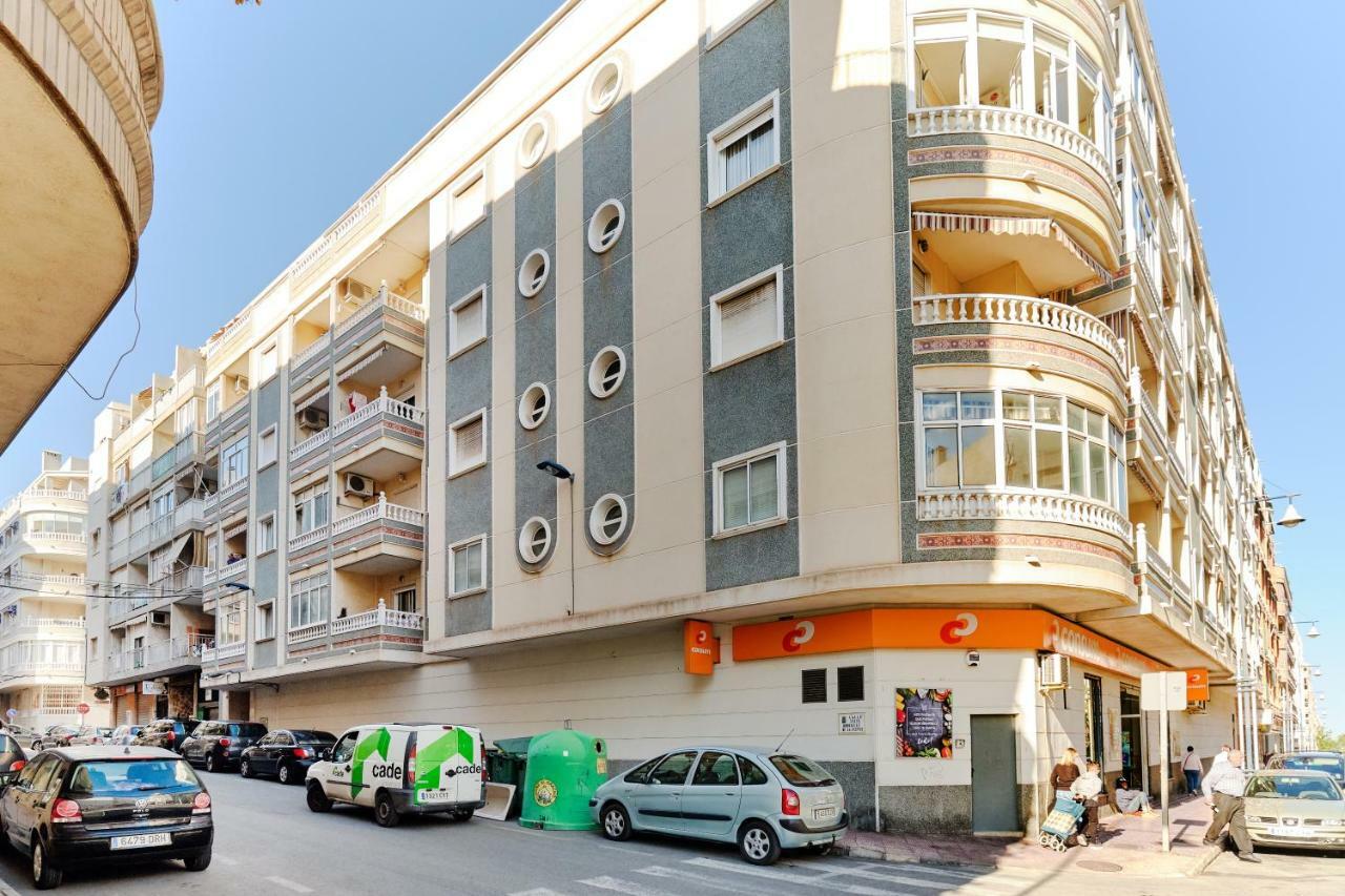 Calle Felix Rodriguez Torrevieja Exteriör bild